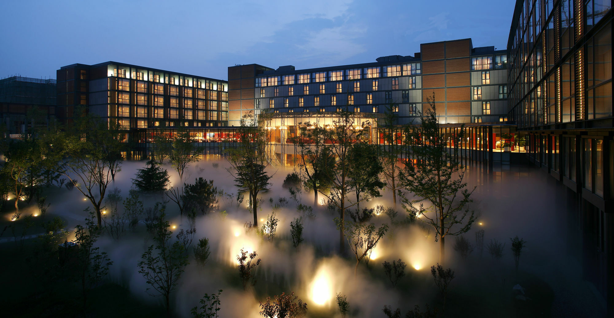 The Lakeview Hotel Beijing Exterior photo